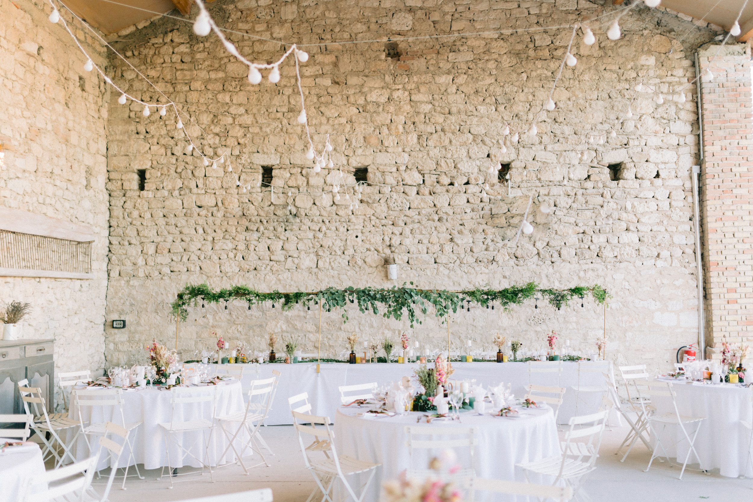 table des mariés vegetal suspension mariage en drome wedding planner drome provencal