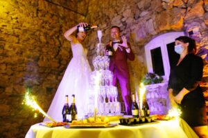 Choisir le champagne de son mariage: La fontaine de Champagne pour le dessert