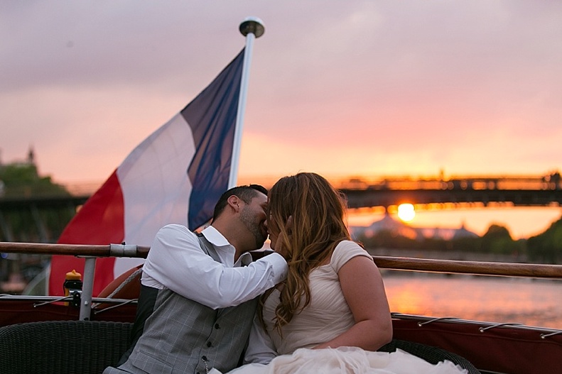Mariage, wedding, péniche, Seine, couple, photos, bateau, parisien