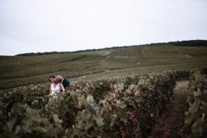 Se marier en Champagne : Séance photo de mariage dans les vignes 