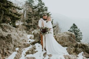 Se marier en Lorraine : Séance photo de couple en hiver