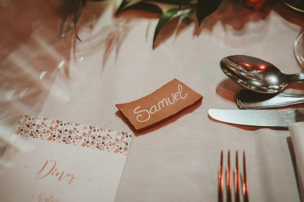 étiquette, fait-main, authentique, porte-nom, marque-place originaux, placement, table