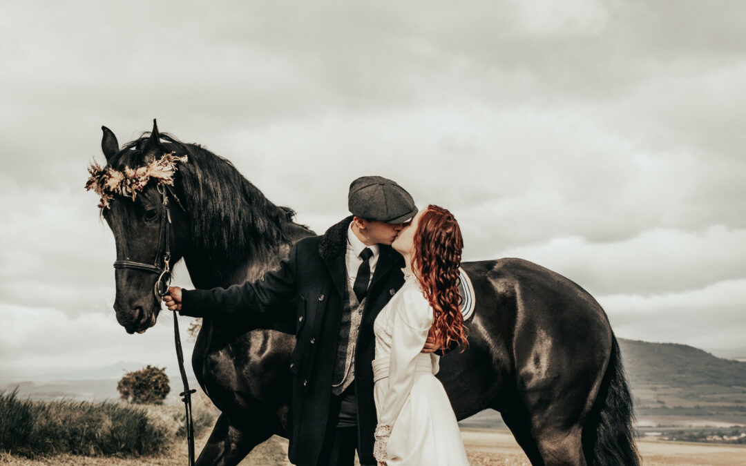 Mariage Peaky Blinders, arrivée mariage chevaux