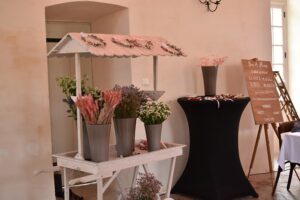 animations cocktail en bourgogne, bar à fleurs, accessoires pour les invités