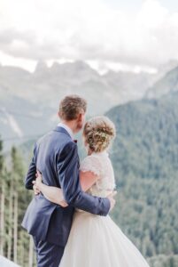 mountain wedding, mountain, alpes, alps, été, summer wedding, bride, groom, married