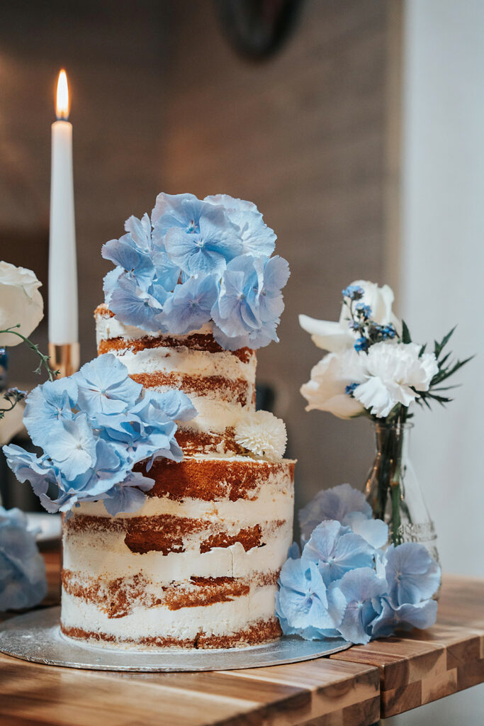 wedding cake nude cake fleurs dessert de mariage