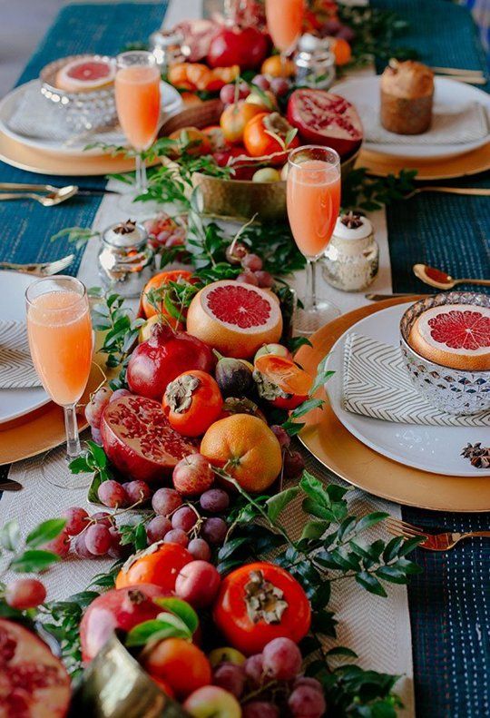 Table de mariage avec des fruits, Fruits colorés, Décoration de table avec des fruits, Fruits colorés,