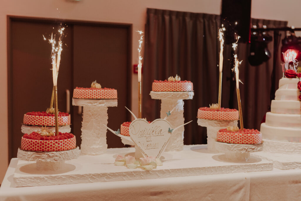 gâteau, gâteaux, gâteau de mariage, fraisier, dessert