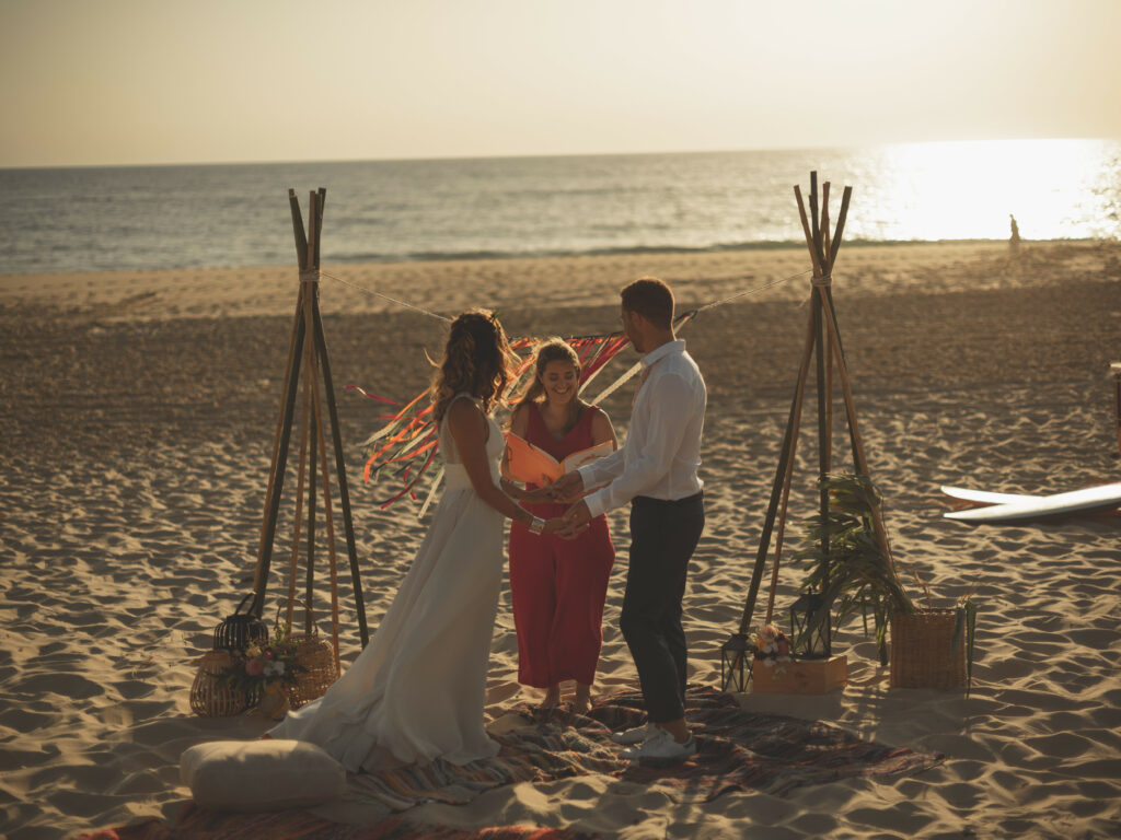 plage, cérémonie laïque, mer, décorations votre lieu de réception idéal pour un mariage mémorable.