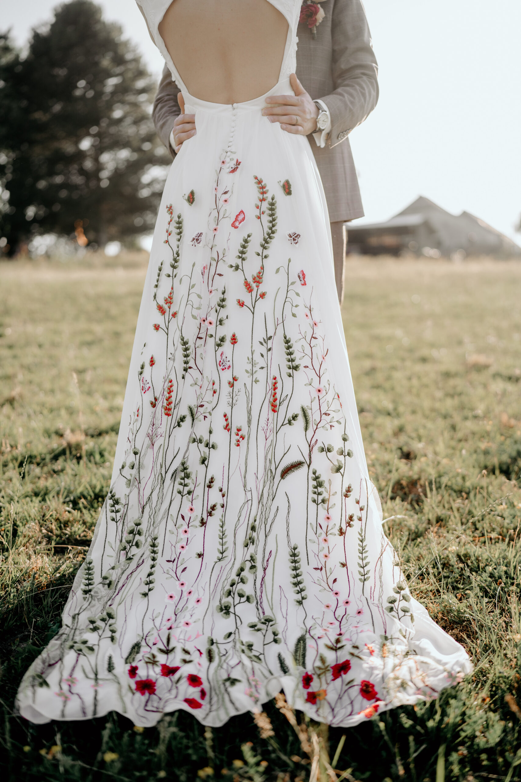 robe de mariée avec broderie, robe broderie, robe de mariée, robe originale