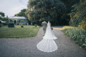 Voile cathédrale, voile long, mariée, organisation mariage, seance couple, wedding planner, jour J