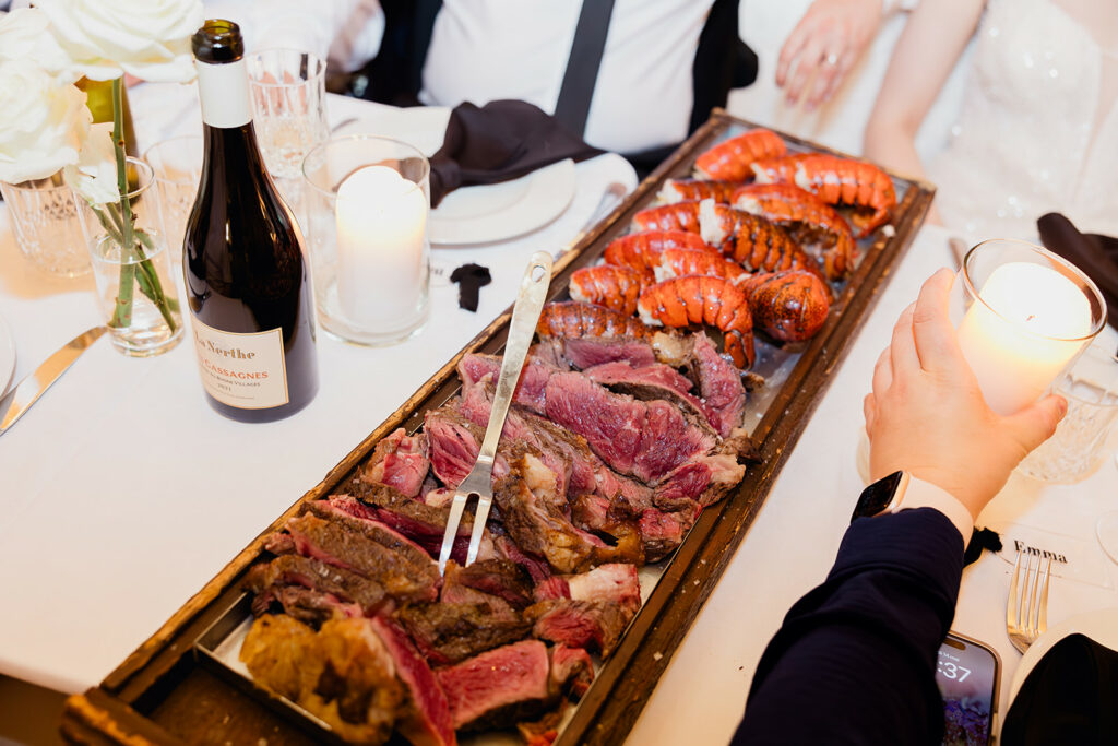 Plat à partager gourmandine, homard, cote de boeuf, repas de mariage