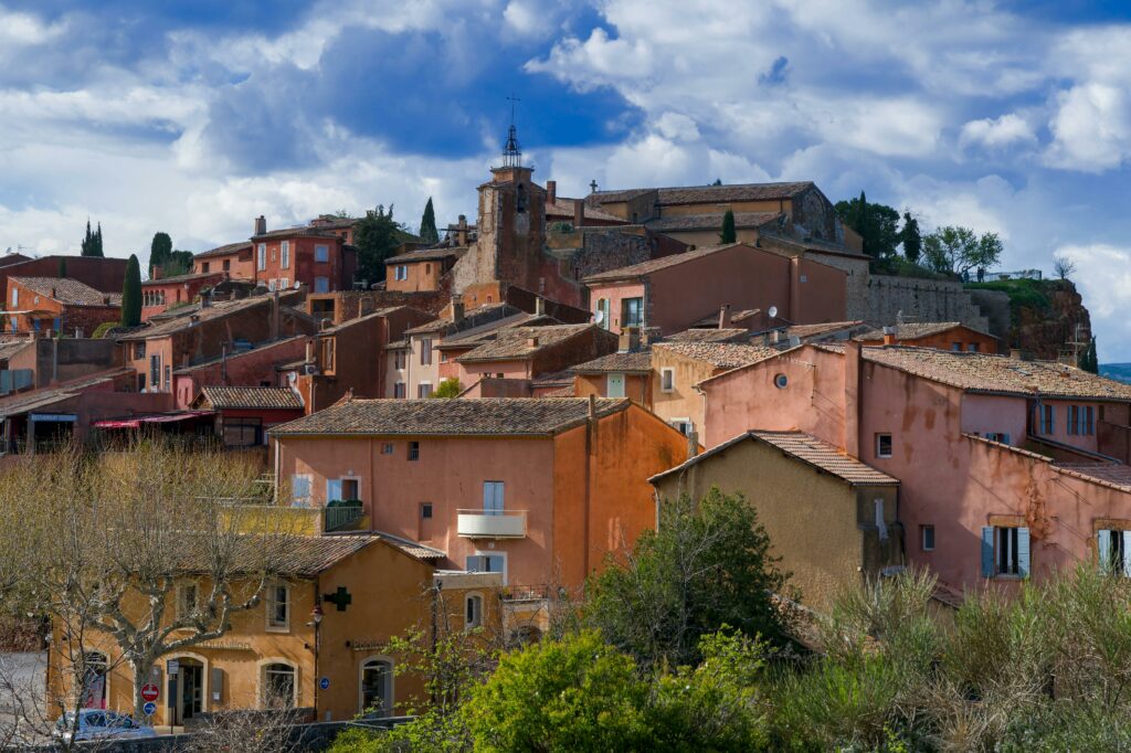 Village de Roussillon, colorée, maisons, lieu de mariage 