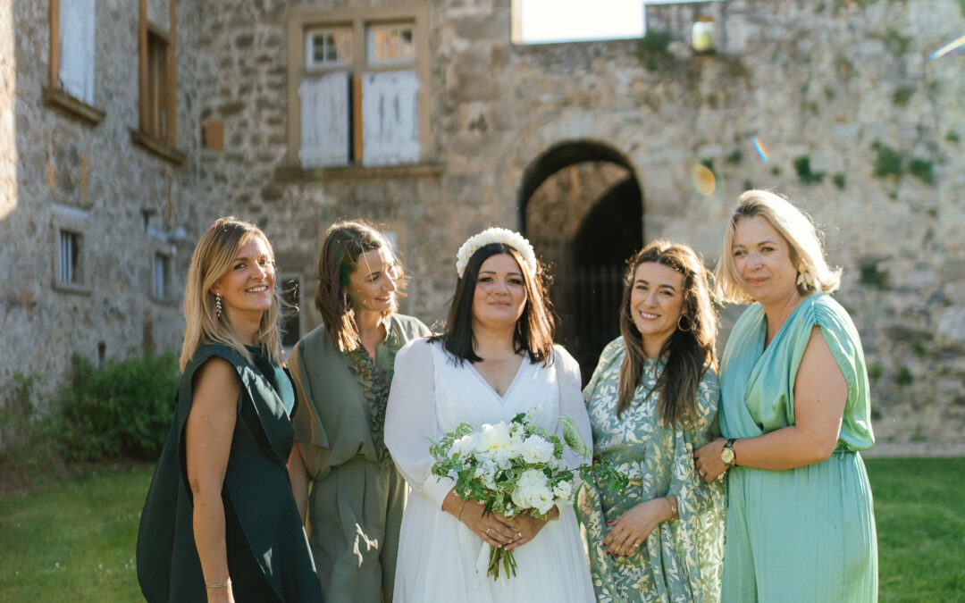 mariage vert, demoiselle d'honneur vert, serre tete, robe de mariée, bouquet de mariée