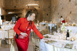wedding planner lyon, robe rouge, wedding planner, 